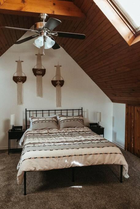 Bluebird Cottage, Walking Distance To Fairgrounds Hutchinson Exterior photo